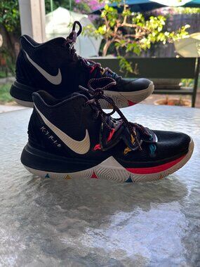 Nike Kyrie 5 "Friends" Basketball Shoes- 8.5 men / 10 women